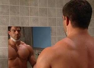 Gay Bodybuilder Sex - Bodybuilder enjoys a hardcore gay sex and threesome with a ginger man |  ZzGAYS.com