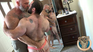 Hairy Gay Bodybuilder Porn - Daddy Breeding Hairy Bodybuilder from the Gym - GayDemon