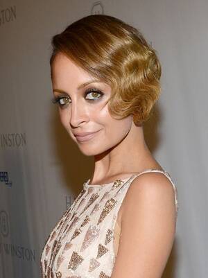 Nicole Richie Porn - Monday Hair Porn: Nicole Richie's Phenomenally Gorgeous Finger Waves/Faux  Bob Situation | Glamour
