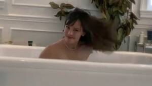 Jennifer Garner Hardcore Porn - A totally NUDE Jennifer Garner undergoes a dramatic hair transformation on  Instagram | Daily Mail Online