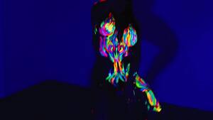 Neon Body Paint Porn - Neon Body Paint Glow n Dark! - XNXX.COM
