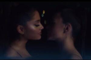 Lesbian Porn Ariana Grande Nudes - Fans question if Ariana Grande is queerbaiting in new music video