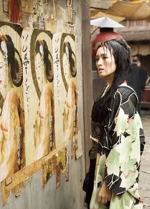japanese geisha movie - Gong Li in 'Memoirs of a Geisha' (2005).