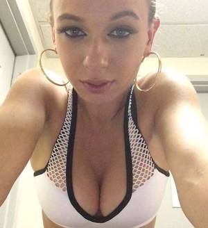 Mariah Lynn Tits - Mariah Lynn responds to Moniece Slaughter CRACK HEAD slander in Vlad TV  interview! Love and Hip Hop New York Season 6 VS. Love & Hip Hop Hollywood  Season 3