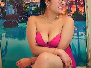 black mom sex webcam - Picture of the sexy profile of LiliSweett, for a very hot webcam live show !