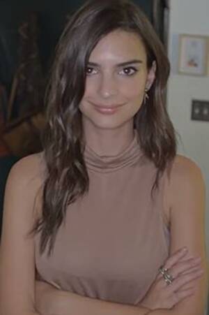Emily Zoey 101 Porn - Emily Ratajkowski - Wikipedia