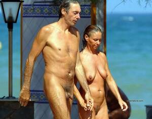 mom topless beach - nakedmature.sexy/thumbs/media/190wl/name4.jpg