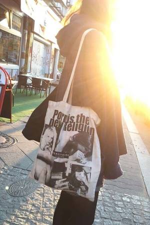 grungy - Porn is the new religion bag in white. Rave, Grunge, Punk and Heroin