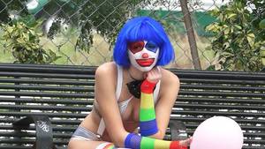 latina clown girls fuck movie - Super sexy clown gets picked up and fucked along the way